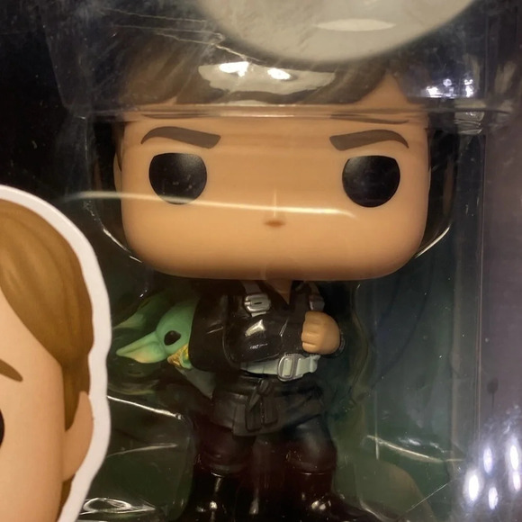 Funko Pop! #583 Disney Star Wars Luke Skywalker with Grogu​ - Picture 5 of 5